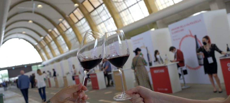 WineNews.it: Il Vinitaly della ripartenza: il vino italiano, a Verona, torna ad incontrarsi con il mondo
